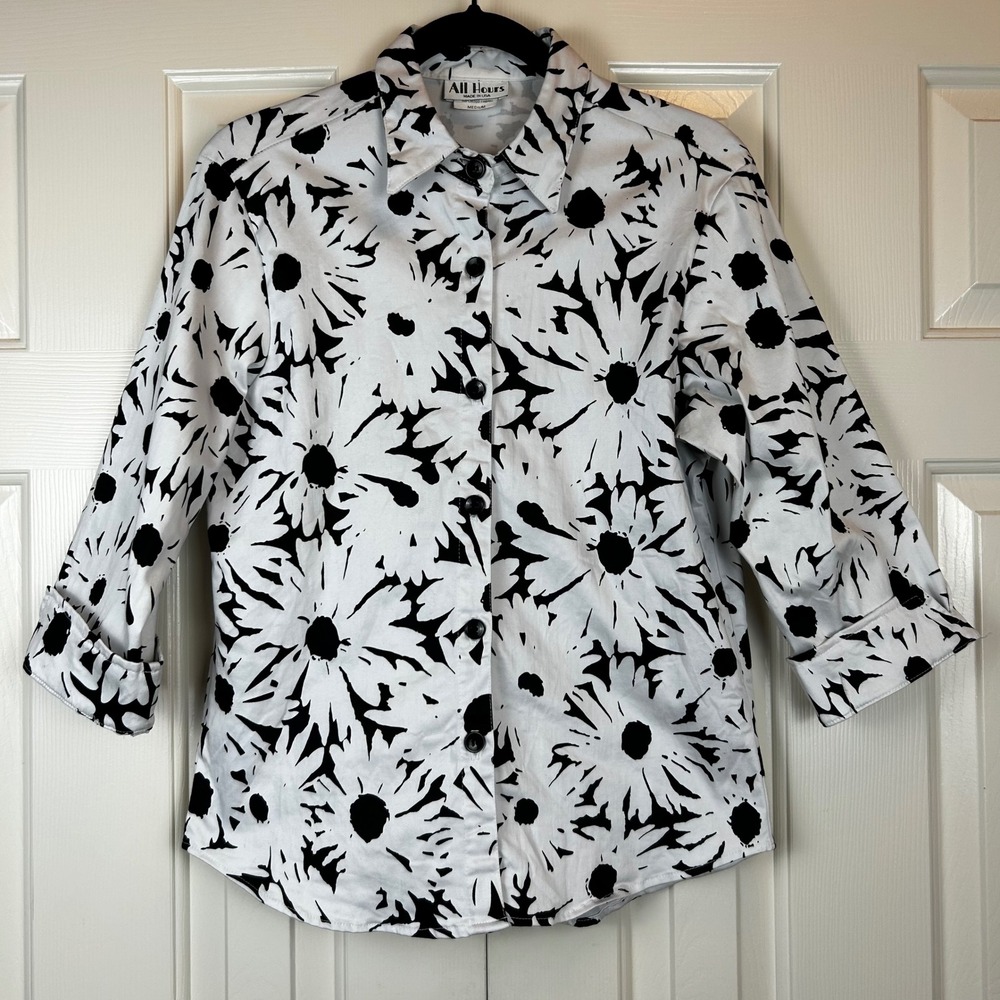 All Hours Womens White Black Floral Daisy Button Down Shirt Medium Made in USA